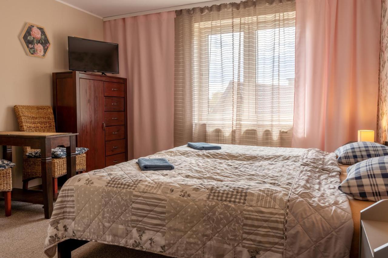 Gosciniec Skolimowka Restauracja I Pokoje Ze Sniadaniem Na Kaszubach Chmielno Luaran gambar
